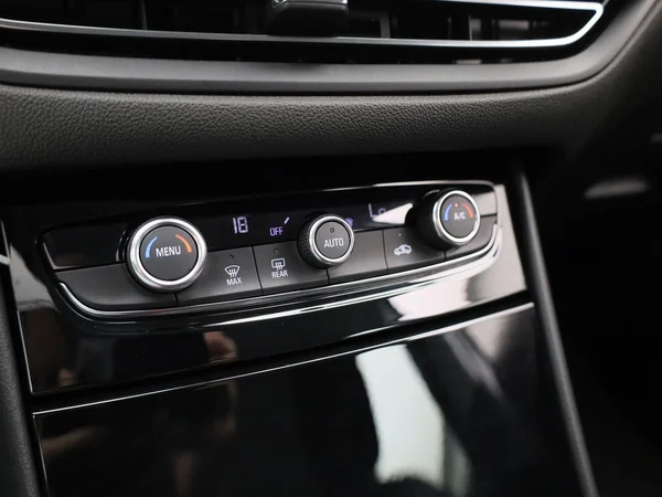 Opel Grandland (2022) — foto 17 van 34