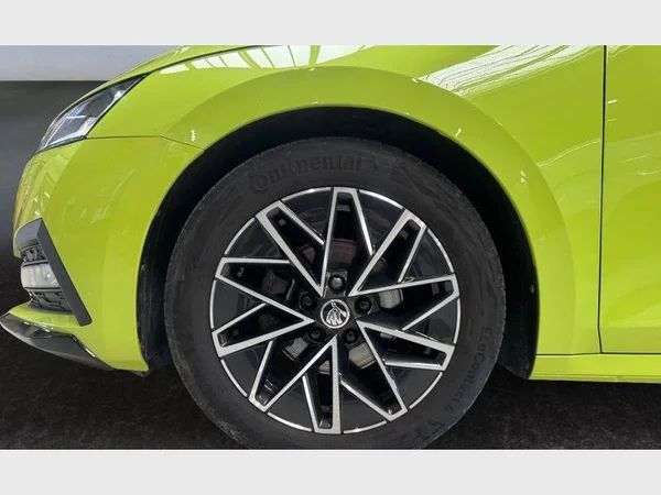 Skoda Octavia Combi (2023) — foto 27 van 28