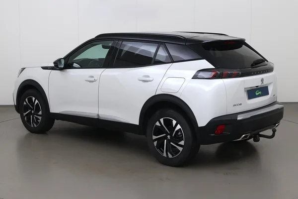 Peugeot 2008 (2023) — foto 10 van 16