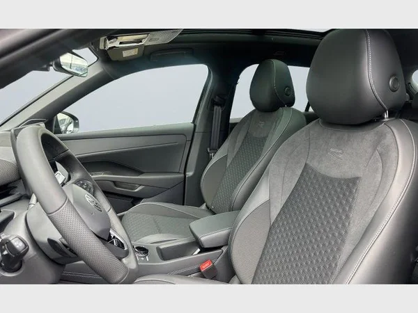 VOLKSWAGEN T-Roc (2026) — foto 3 van 26