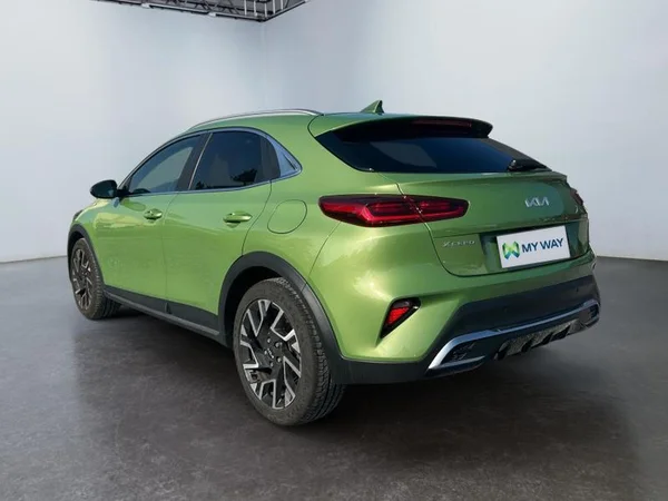 KIA XCeed (2024) — foto 23 van 31