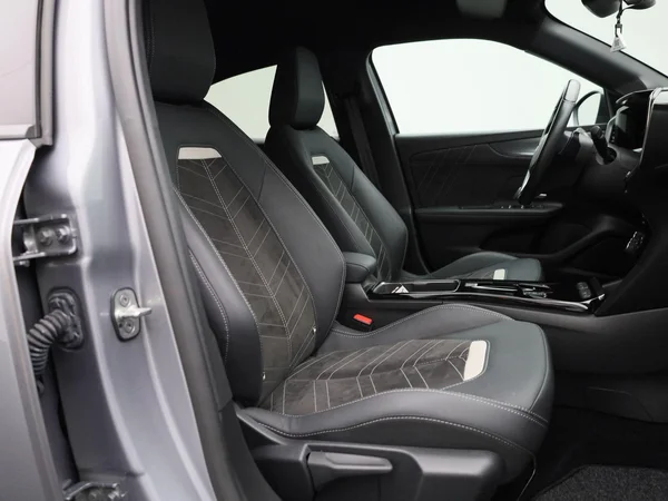Opel Mokka (2023) — foto 25 van 38