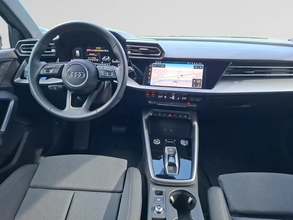 AUDI A3 Sportback (2025) — foto 2 van 24