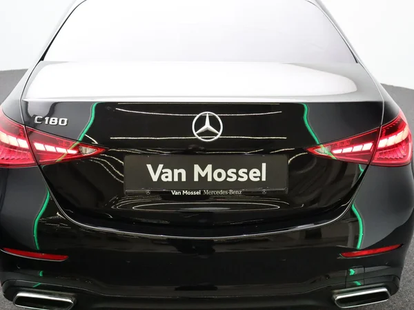 Mercedes-Benz C-Klasse (2024) — foto 19 van 31