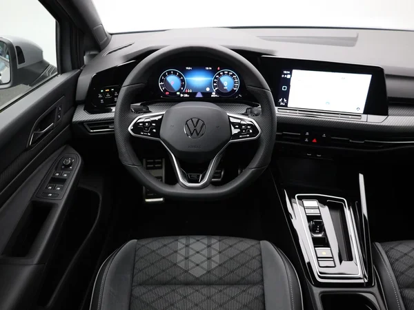 VOLKSWAGEN Golf VIII (2023) — foto 4 van 20
