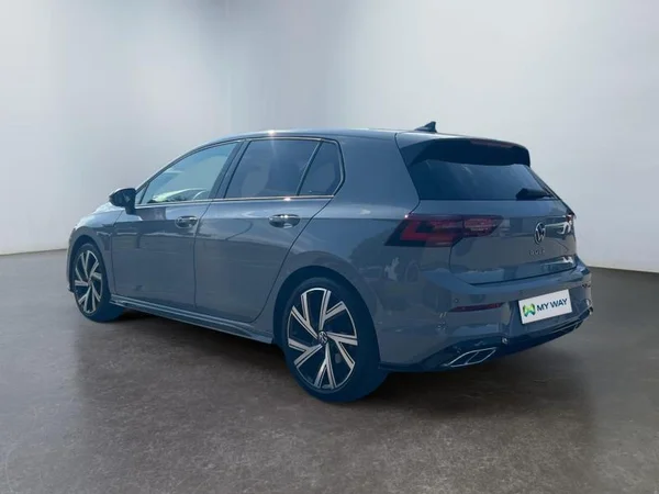 VOLKSWAGEN Golf VIII Dsl (2022) — foto 23 van 25