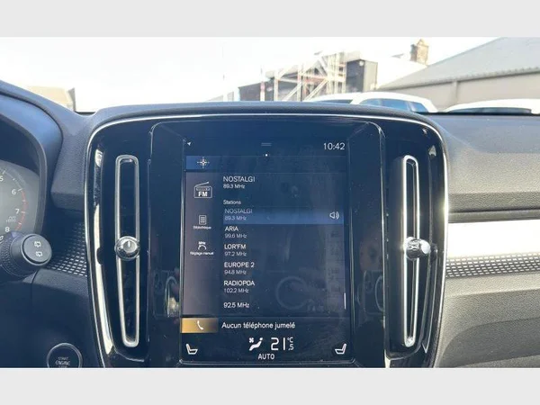 Volvo XC40 (2018) — foto 8 van 30