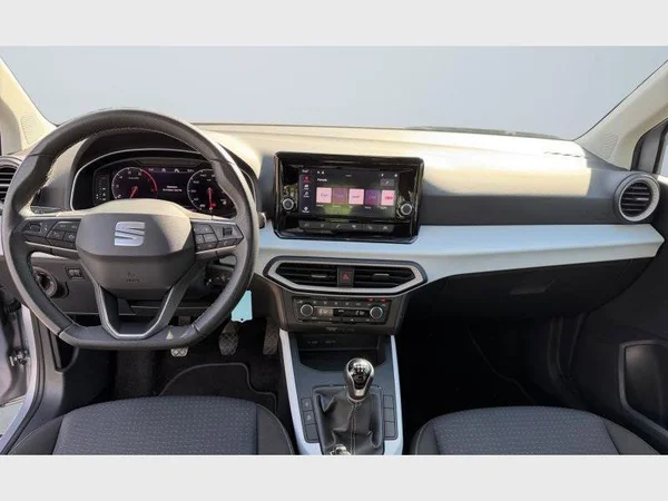 Seat Arona (2023) — foto 2 van 26