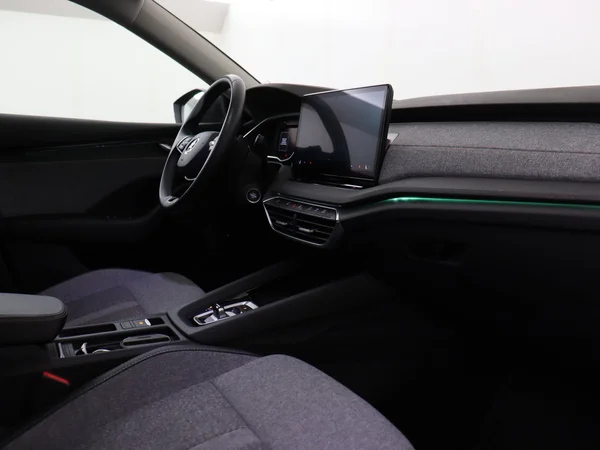 SKODA Octavia Combi (2024) — foto 14 van 20