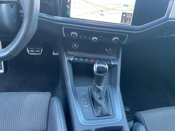AUDI Q3 Sportback (2024) — foto 3 van 20