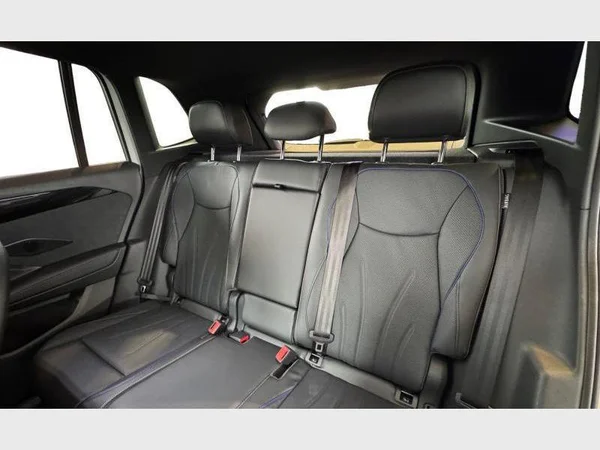 VOLKSWAGEN Tiguan (2026) — foto 22 van 22