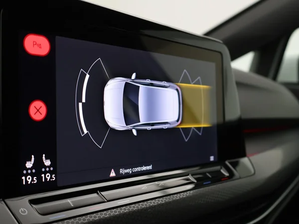 VOLKSWAGEN Golf VIII GTI (2024) — foto 13 van 25
