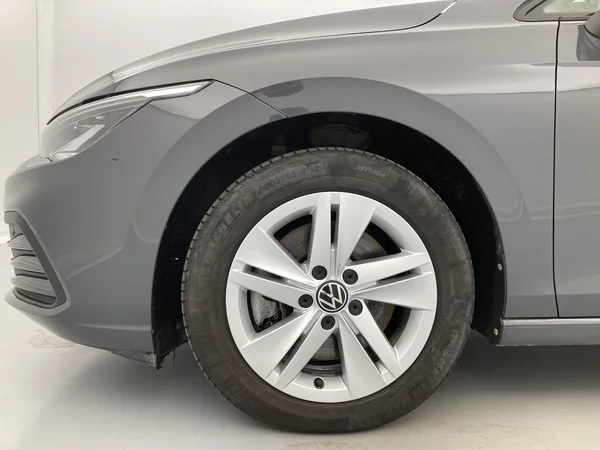 VOLKSWAGEN Golf Variant VIII (2021) — foto 20 van 36