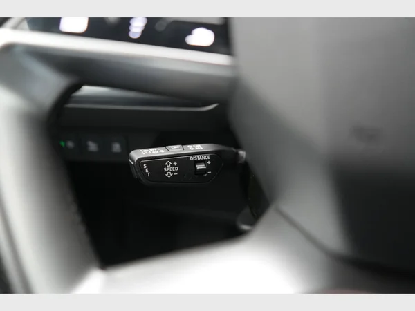 AUDI Q4 e-tron (2023) — foto 26 van 31