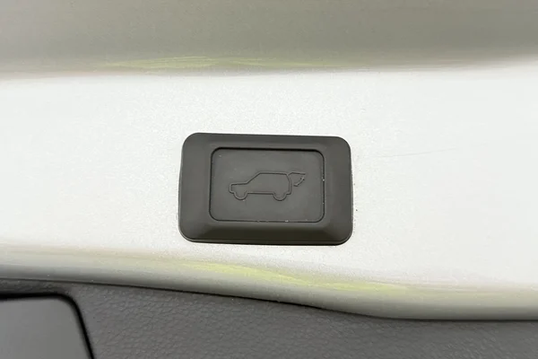 Toyota Rav4 Hybrid (HEV) (2021) — foto 9 van 29