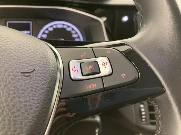 VOLKSWAGEN Polo (2021) — foto 10 van 36