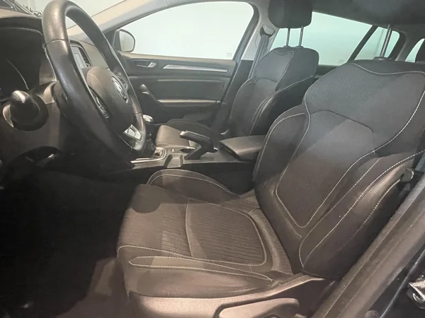 Renault Mégane Grand Tour (2018) — foto 3 van 24