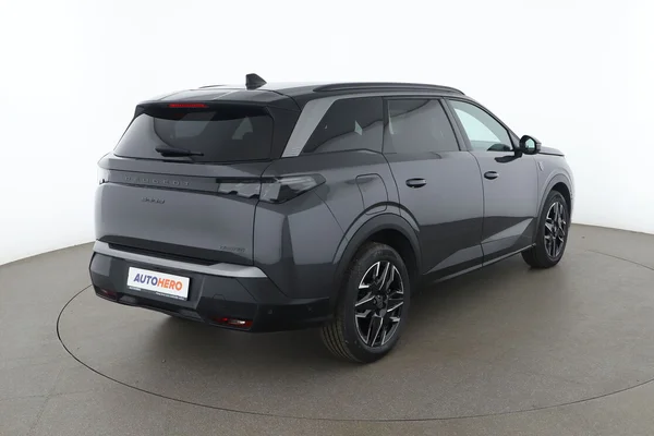 Peugeot 5008 (2024) — foto 12 van 16