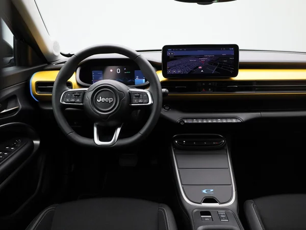 Jeep Avenger (2023) — foto 40 van 40