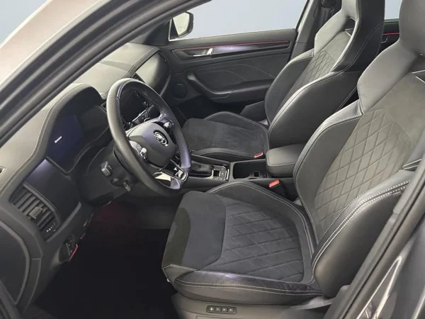 SKODA Kodiaq (2023) — foto 10 van 17