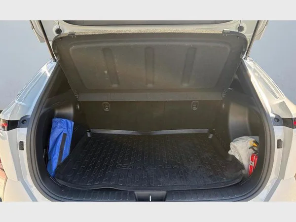 Hyundai KONA (2023) — foto 28 van 29