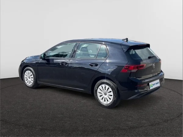 VOLKSWAGEN Golf VIII (2022) — foto 11 van 17