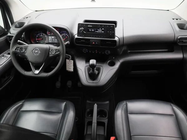 Opel Combo Life (2022) — foto 3 van 33