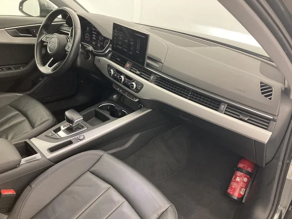 AUDI A4 Avant (2021) — foto 19 van 36