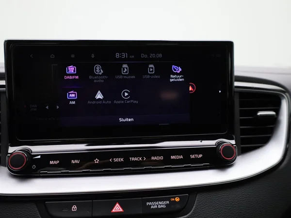 Kia Ceed Sportswagon (2023) — foto 18 van 41
