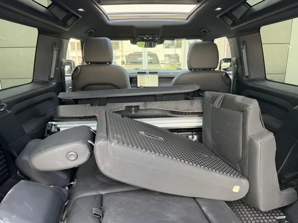 Land Rover Defender (2025) — foto 28 van 29