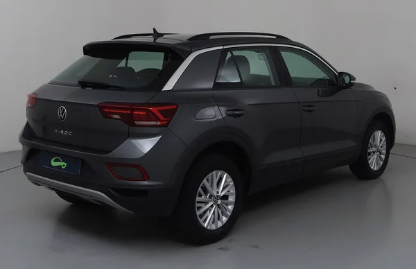 Volkswagen T-Roc (2022) — foto 26 van 30