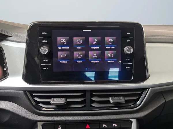 VOLKSWAGEN T-Roc (2023) — foto 11 van 25