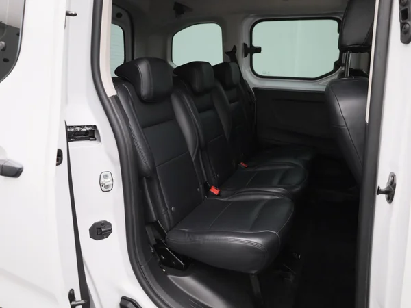 Opel Combo Life (2022) — foto 2 van 30
