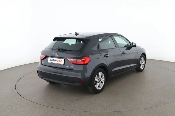 Audi A1 (2019) — foto 12 van 16