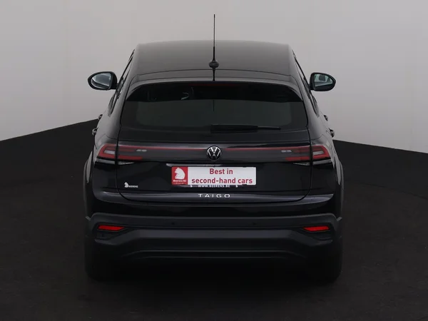 VOLKSWAGEN Taigo (2024) — foto 24 van 27