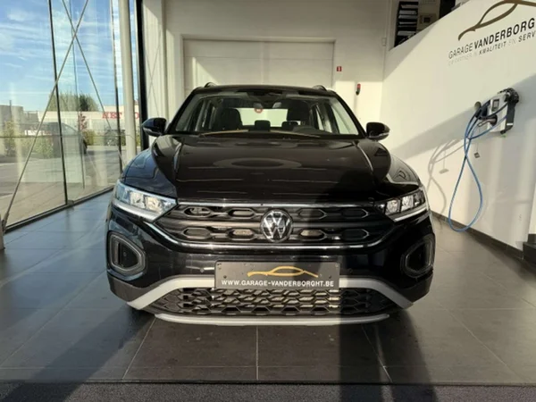 Volkswagen T-Roc (2025) — foto 12 van 22