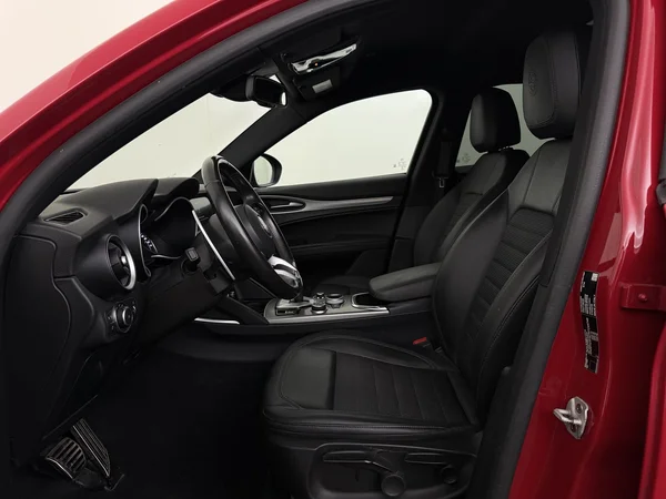 Alfa Romeo Stelvio (2022) — foto 2 van 31