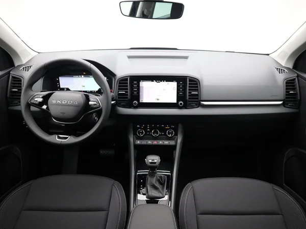 SKODA Karoq (2025) — foto 3 van 21