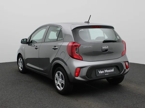 Kia Picanto (2022) — foto 12 van 37