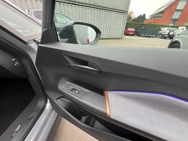 CUPRA Born (2025) — foto 5 van 24