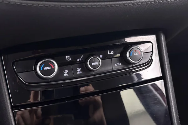 Opel Grandland X PHEV (2021) — foto 37 van 37