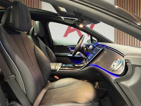 Mercedes-Benz EQE-350 (2022) — foto 20 van 29