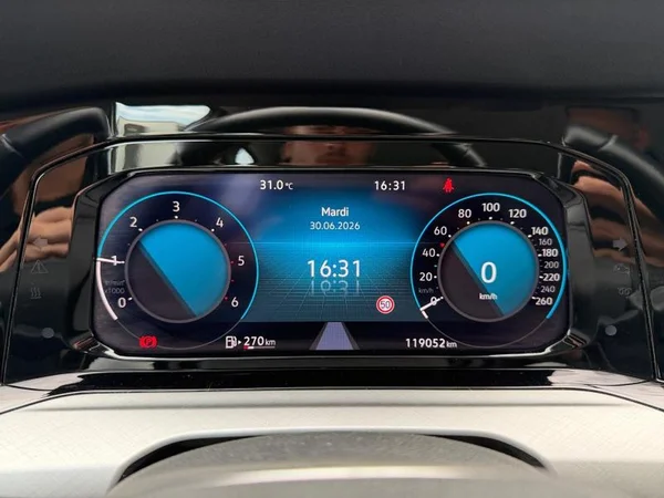 VOLKSWAGEN Golf Variant VIII Dsl (2022) — foto 11 van 29