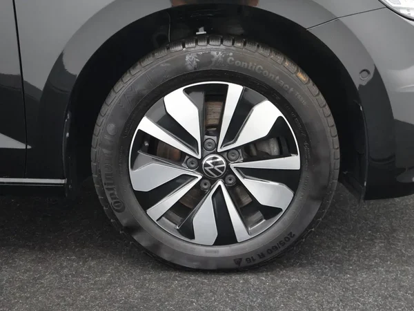 Volkswagen Touran (2025) — foto 28 van 31