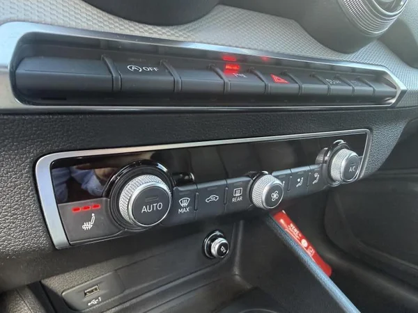 AUDI Q2 (2021) — foto 17 van 29