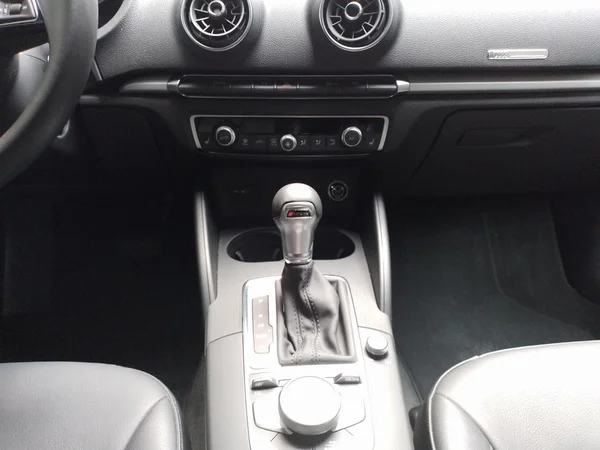AUDI A3 Sportback (2020) — foto 3 van 21