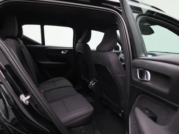 Volvo XC40 (2023) — foto 29 van 42