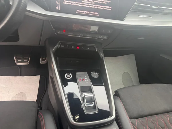 AUDI A3 Sedan (2023) — foto 9 van 20