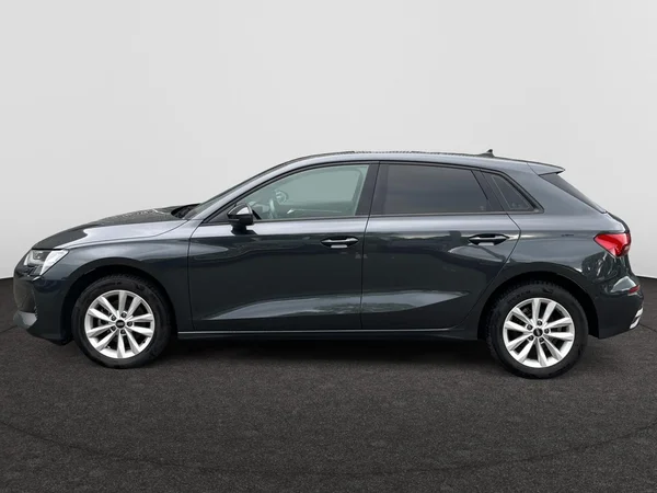 AUDI A3 Sportback (2024) — foto 21 van 21