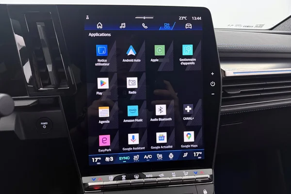 Renault E-Scenic E-Tech (2025) — foto 34 van 34